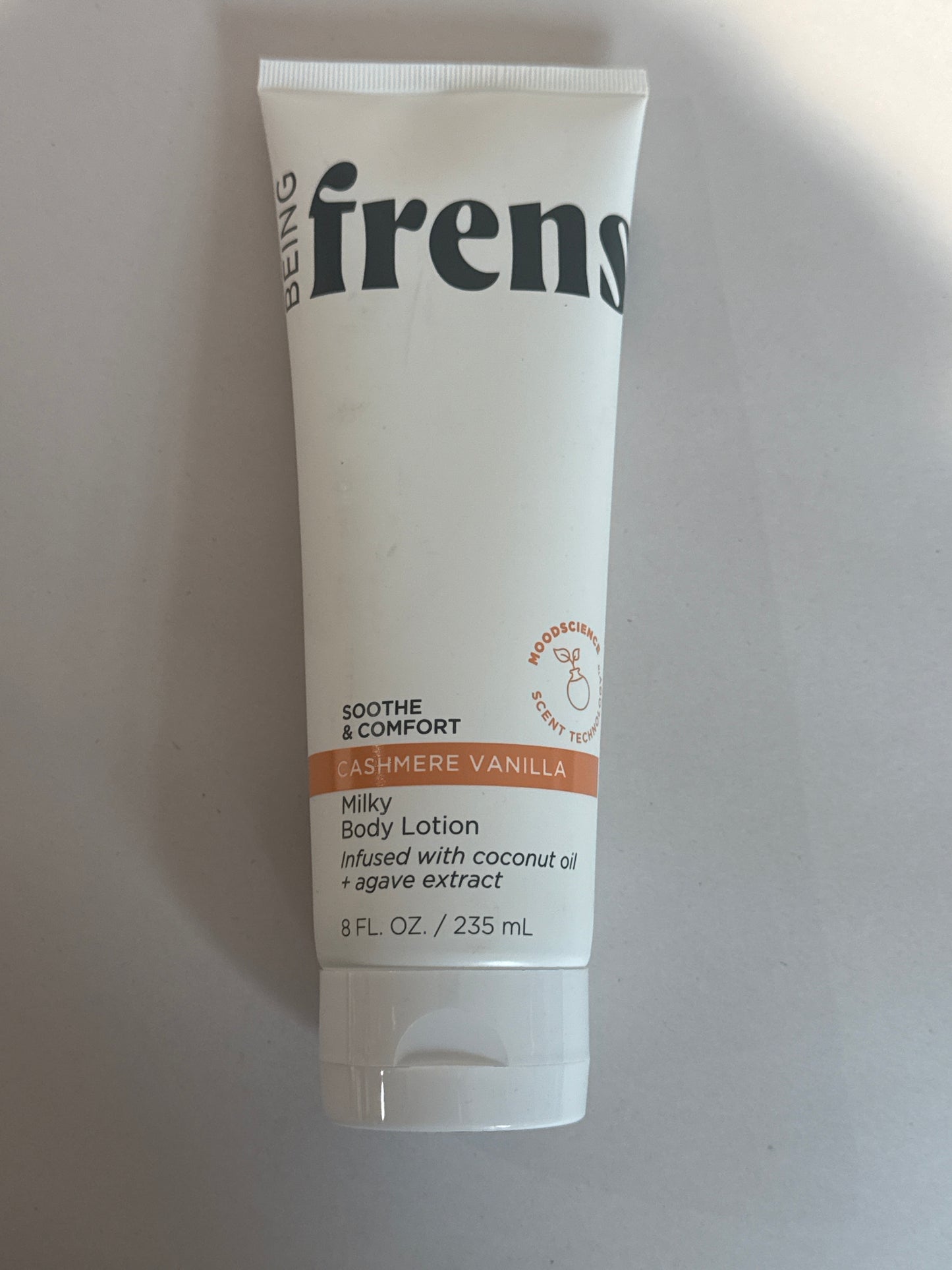 Being Frenshe Milky Body Lotion Cashmere Vanilla 235ml