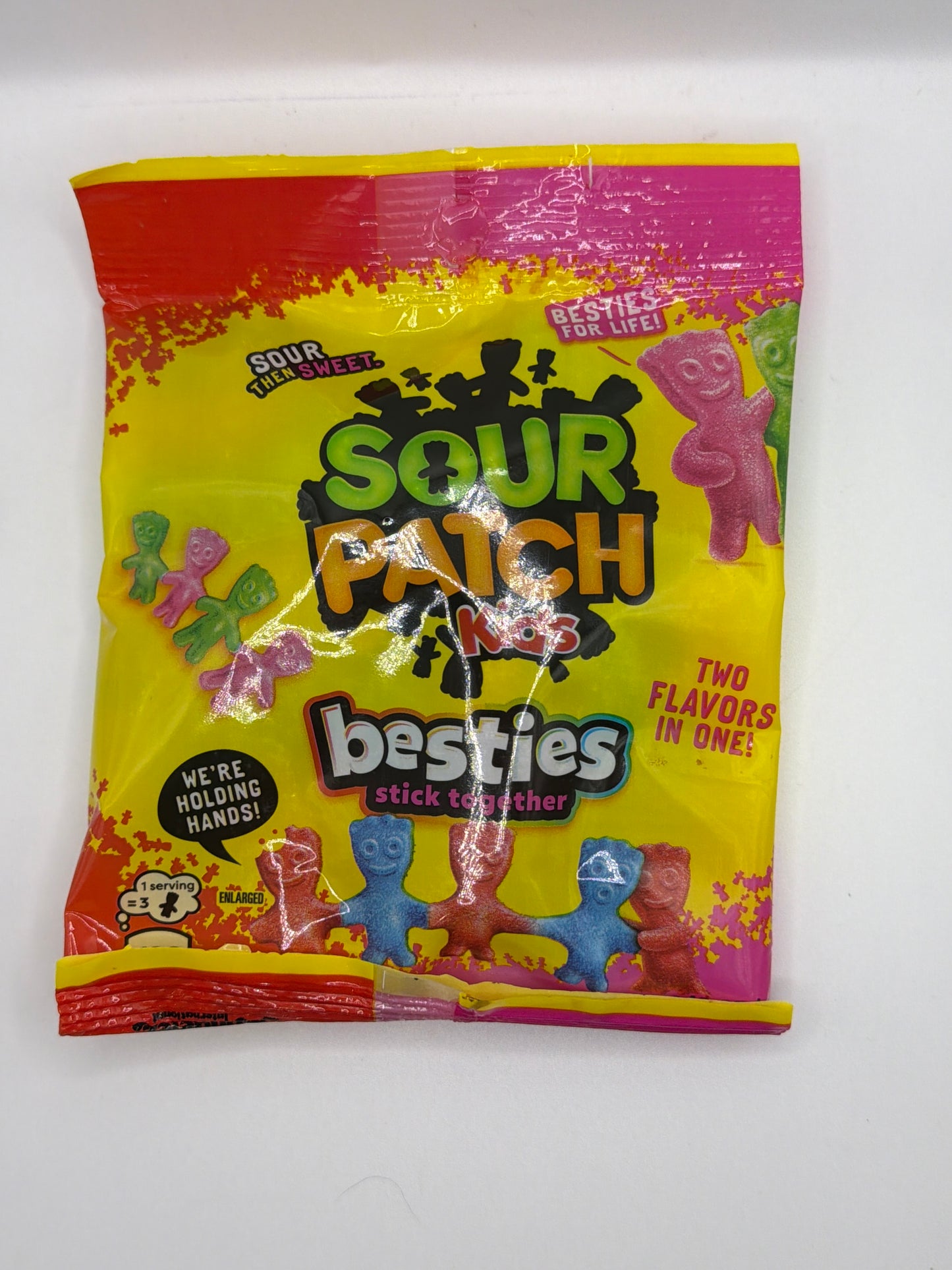 Sour Patch Kids Besties Two Flavors in One 90g bag