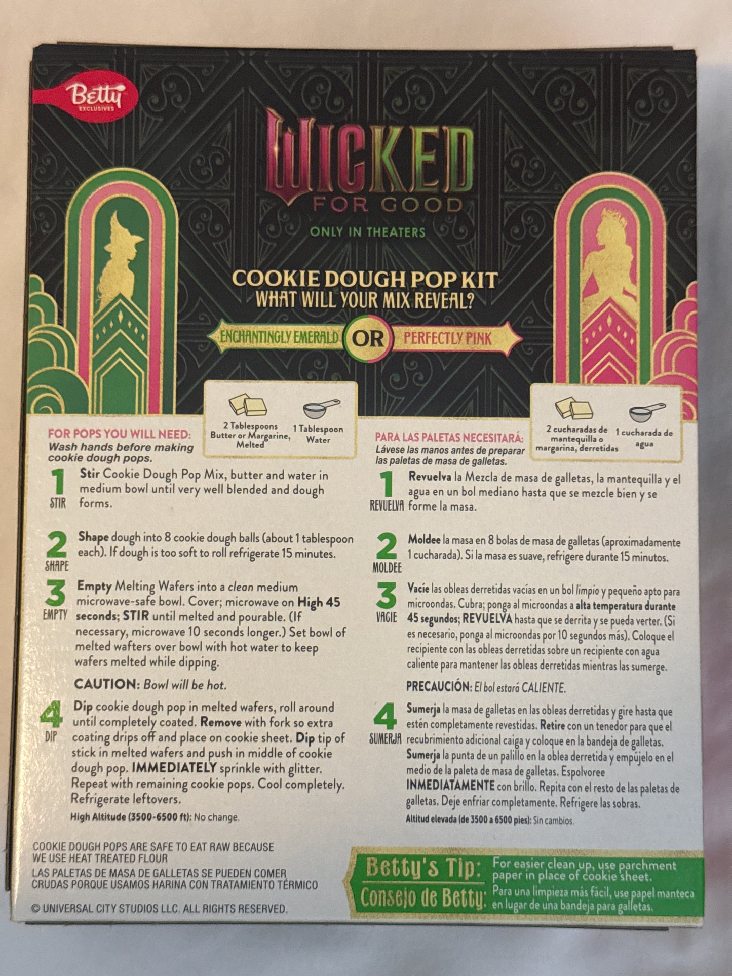 Wicked Mix to Reveal Vanilla Cookie Dough Cake Pop Kit makes 8