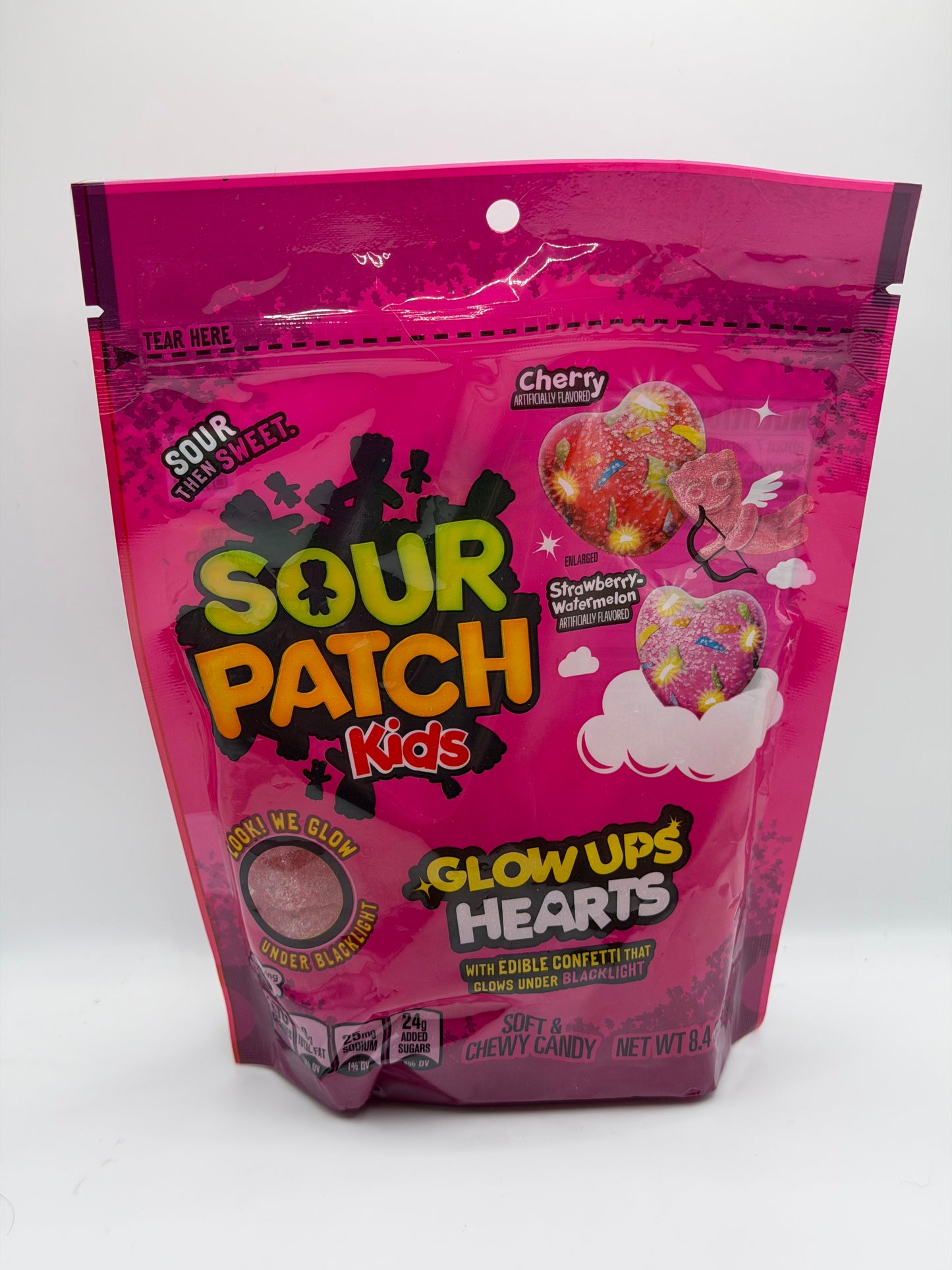 Sour Patch Kids Glow Up Valentine Hearts 238g resealable bag