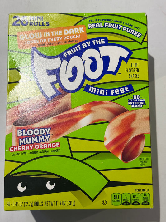 Fruit by the Foot Mini Feet  Bloody Mummy Cherry Orange 26 rolls